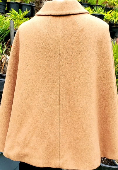 Juicy Couture Sweet Caramel Wool Dress Cape Jacket Size XL - Picture 5 of 7